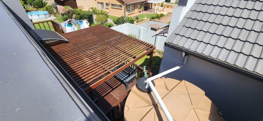 4 Bedroom Property for Sale in Reebok Western Cape